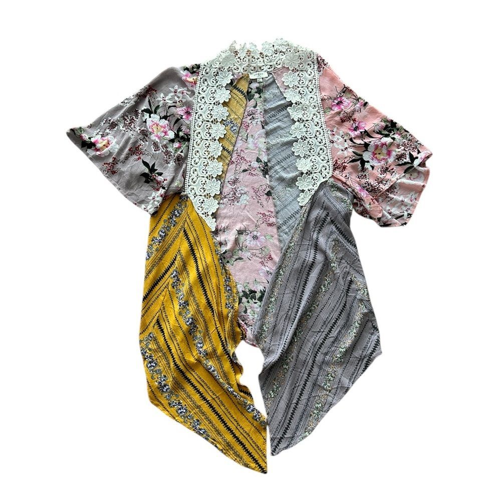 Umgee Floral Feminine Lace Flowy Kimono Cardigan Size Large Boho Bohemian Beach